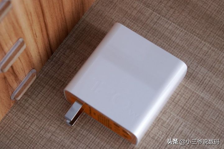 vivo快充和iqoo闪充通用吗,vivoiqoo充电器推荐闪充