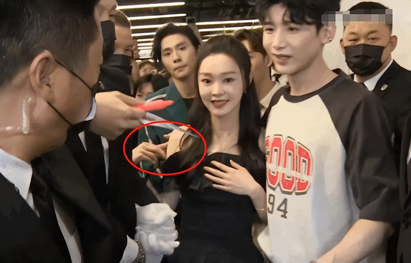 白敬亭澄清宋轶互相关注,白敬亭澄清和宋轶恋情视频