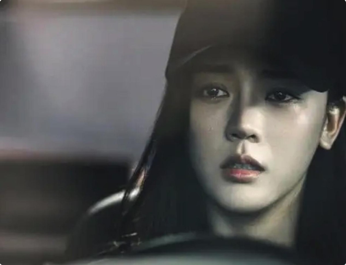 分明同一人，演完《请叫我总监》再演《冰雨火》，愣是没认出来