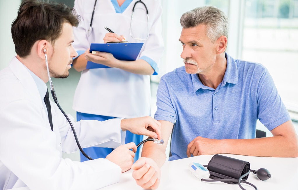 运动降血压比吃药管用,运动降血压最好的方法