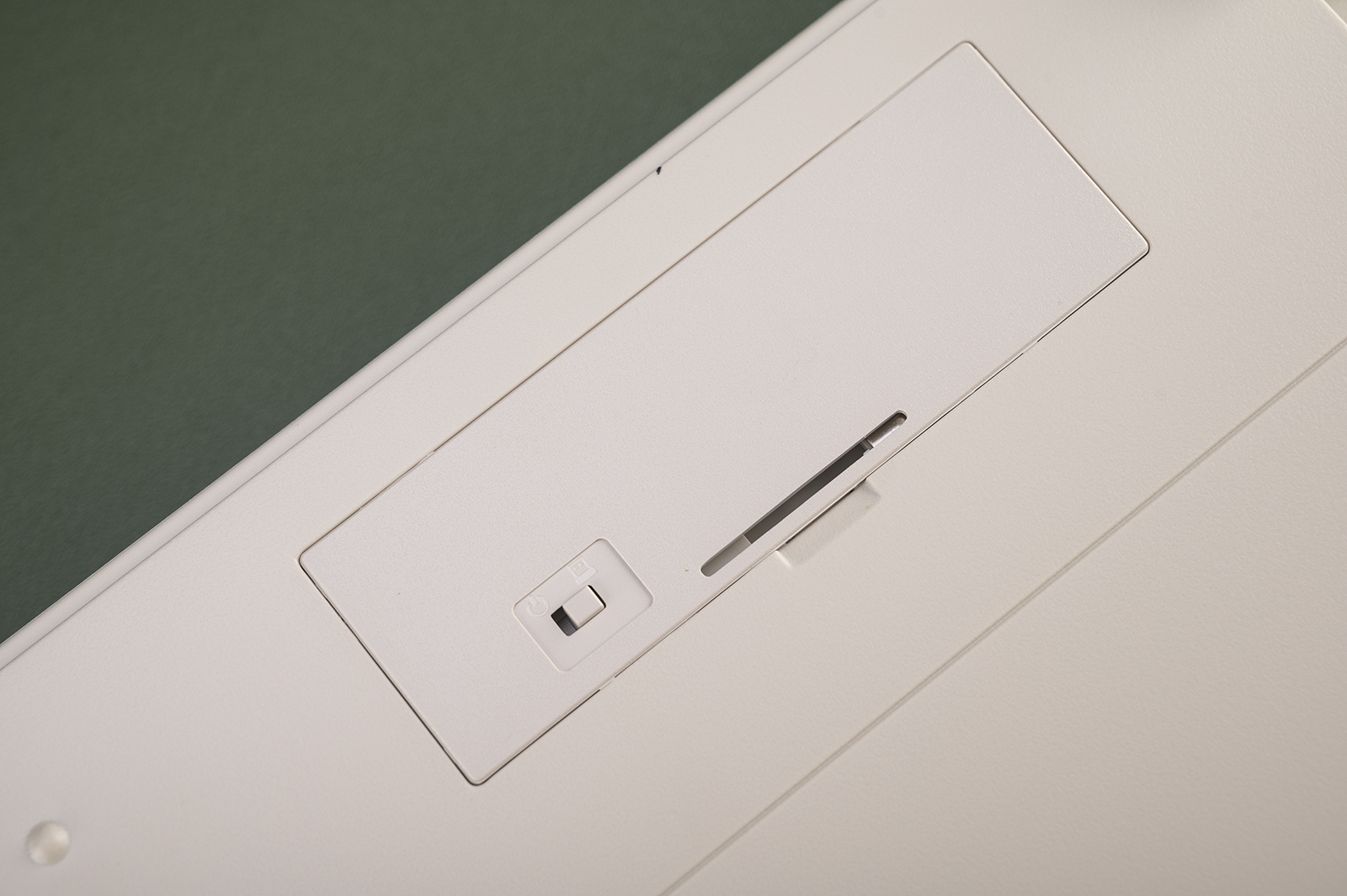 ikbc机械键盘w210女妖,勇于做减法