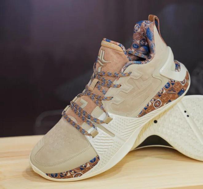 耐克不发售欧文8了吗,nike欧文第三代签名球鞋