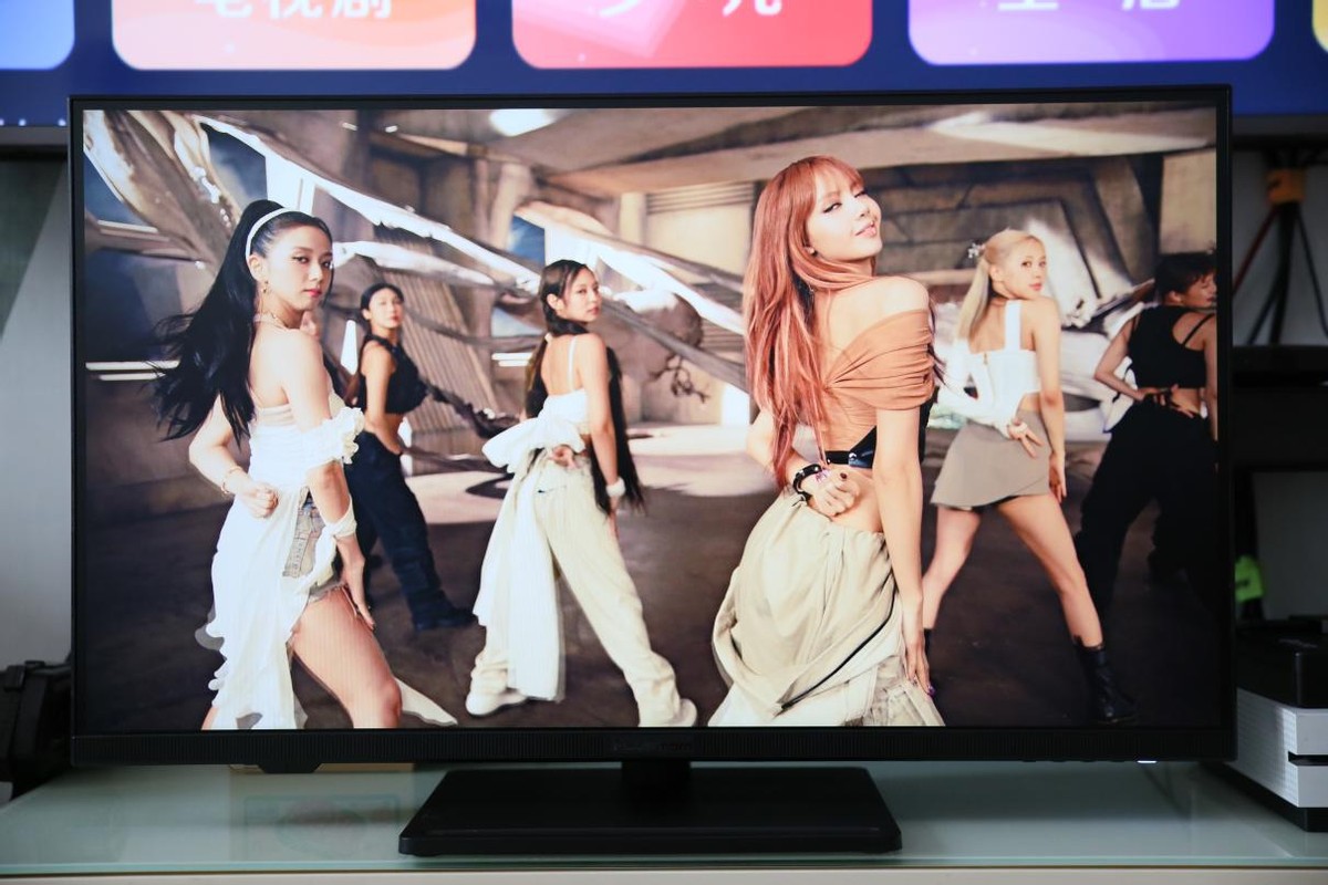 是显示器更是电视机，深度评测元创师icustom28H24k智慧显示器