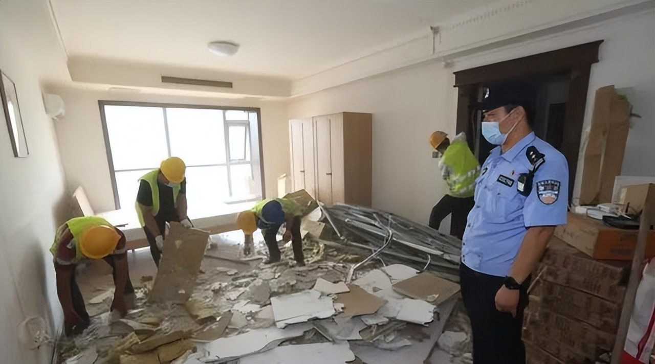 楼上一户住七对夫妻后续,楼上一户住七对夫妇深夜扰民