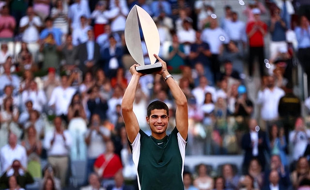 毒奶?德约一项“拉胯”技术,被阿尔卡拉斯赞“生涯最难应付”