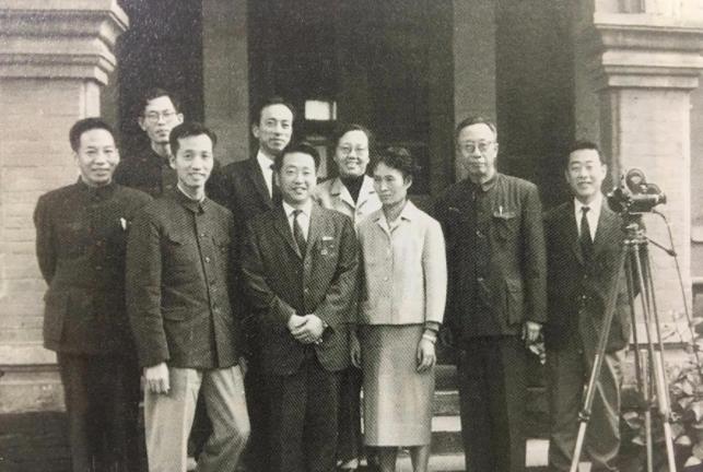 溥仪的谥号和庙号怎么确定的,爱新觉罗溥仪的庙号和谥号