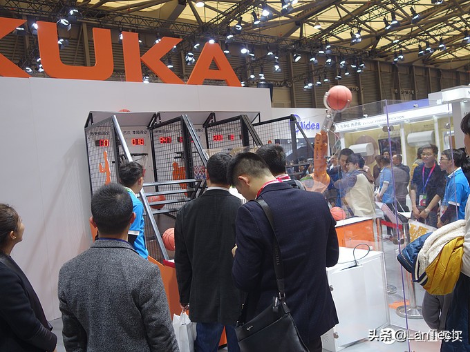 暴走两万步！海量图片带你游览2017年AWE家电展