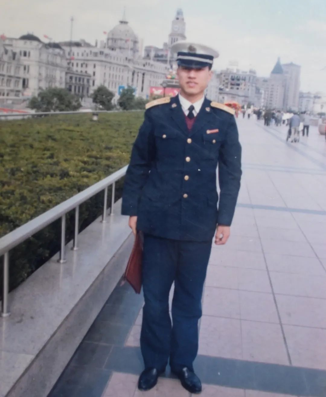 老兵本色丨金建荣：38个微信群覆盖1.2万多居民，这个“大管家”不容易