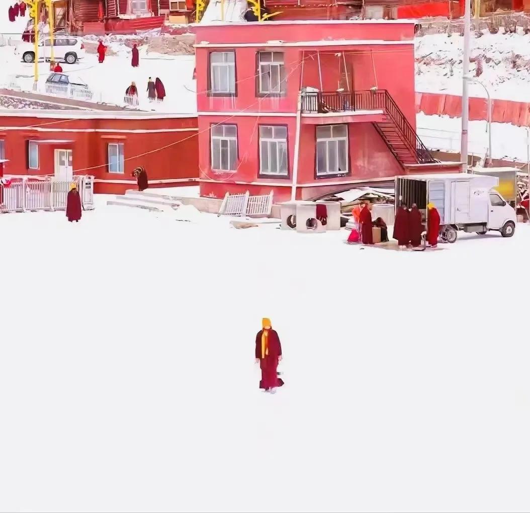 冬天色达美景,冬天的西藏色达