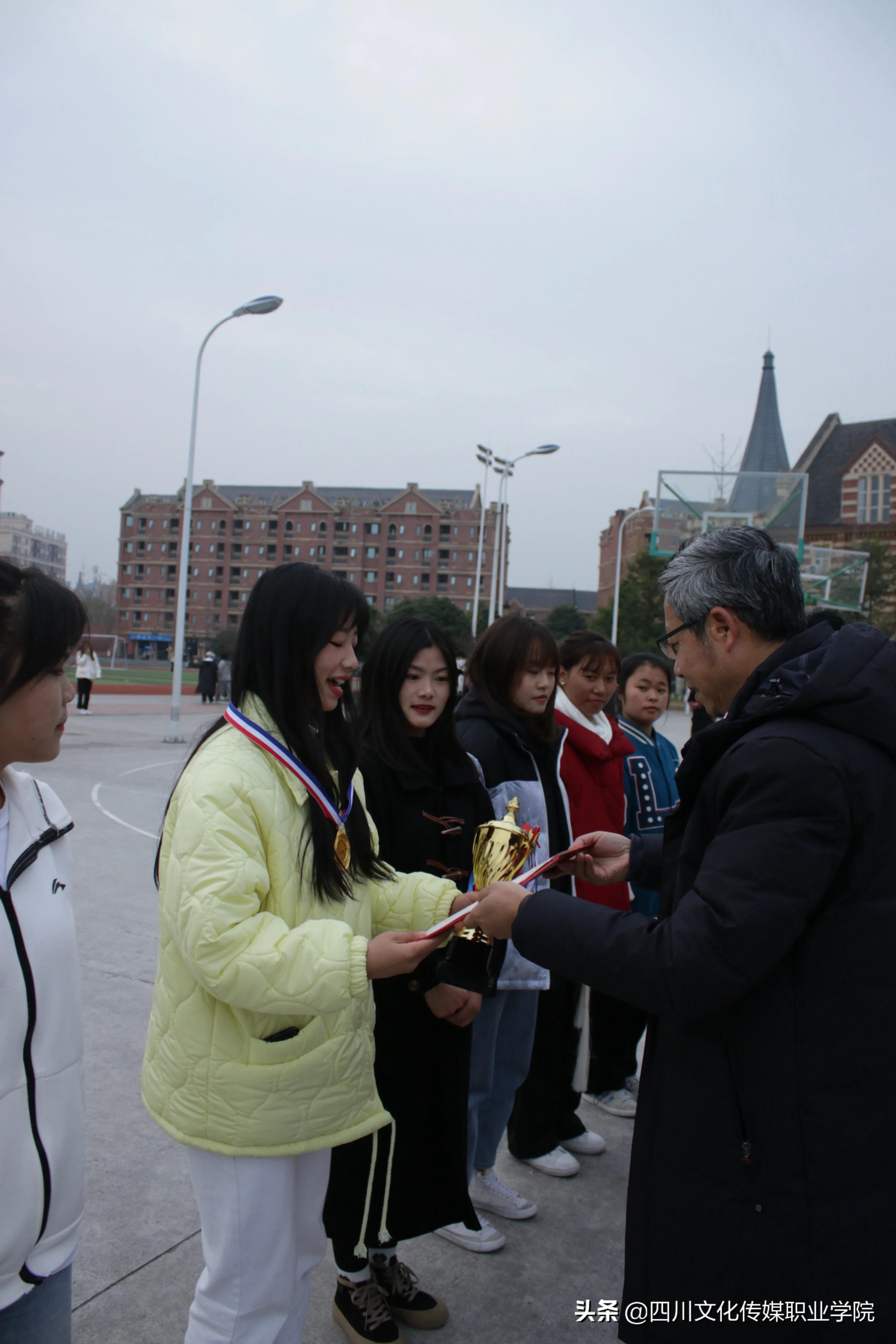 德阳校园篮球联赛,绵竹中学篮球比赛直播