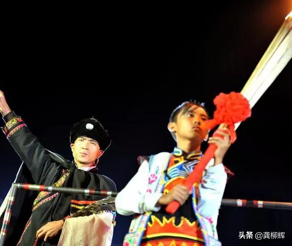 火把节时人们举行哪些仪式,火把节又被称为