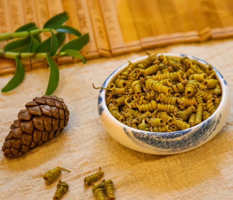 安徽霍山石斛多少一斤,石斛图片上等霍山石斛多少一斤