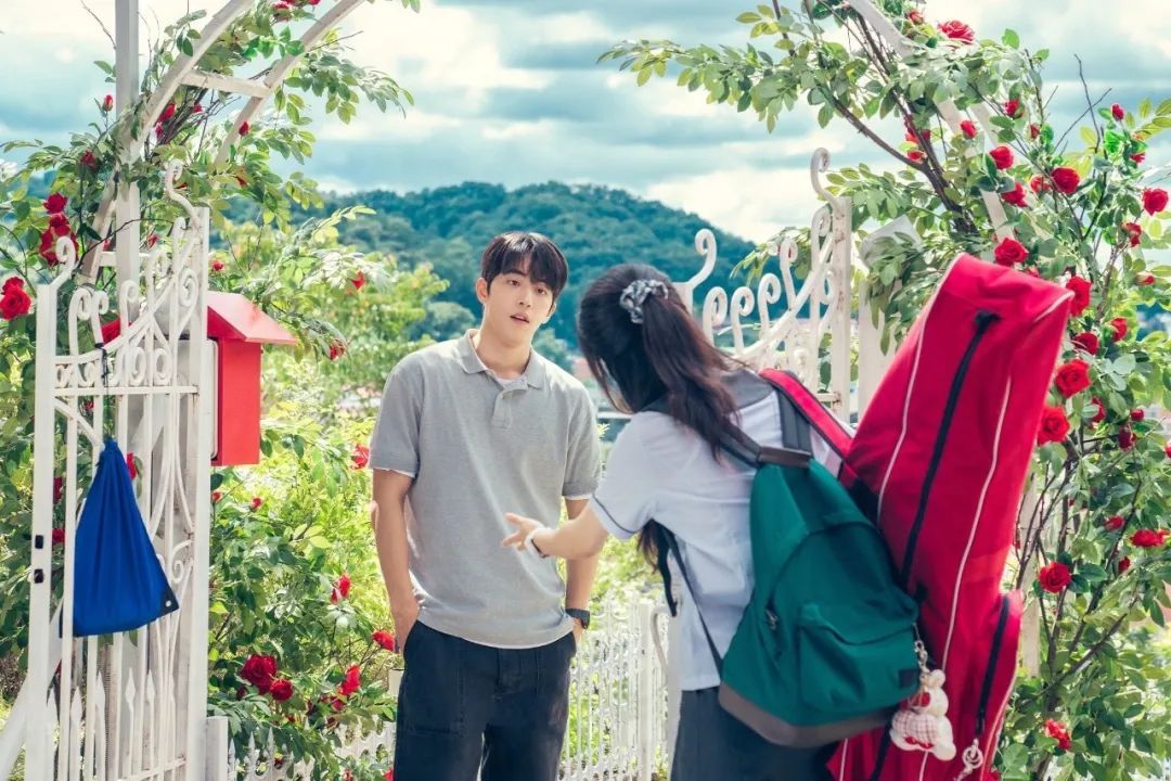 最新豆瓣推荐,推荐比较好看的片豆瓣9.9