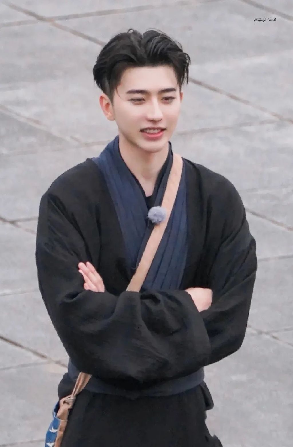 一款最帅气的男士发型,成熟男士头发稀少适合剪什么发型