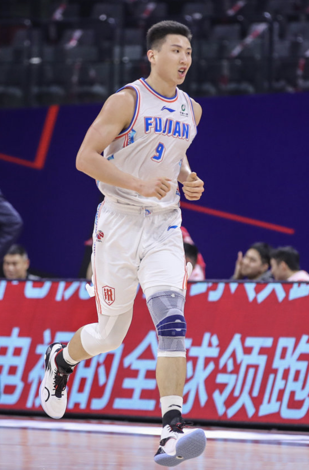 郭艾伦潘玮柏关系,郭艾伦颁奖典礼潘玮柏