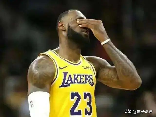 詹姆斯错失3分湖人惨遭绝杀,湖人附加赛詹姆斯