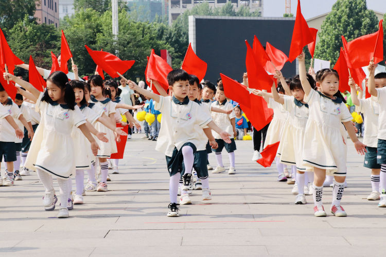 大手牵小手运动会育才幼儿园,幼儿园亲子运动会主题大手牵小手