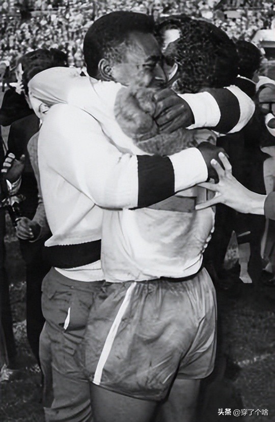 贝利足球精彩时刻,贝利球王的传奇一生原声视频