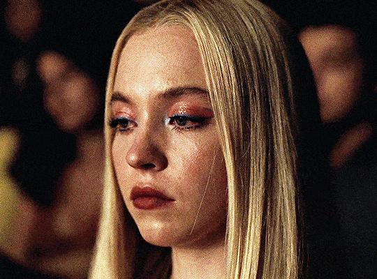 甜心脸蛋+*物尤**身材，但没人说她是花瓶