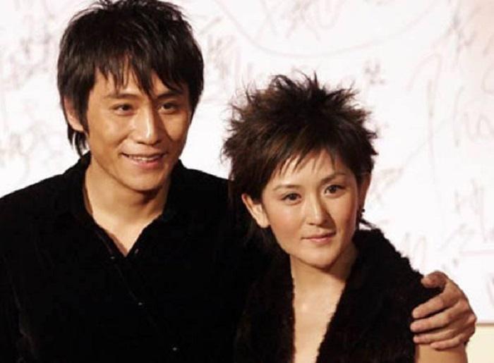 李小冉谢娜对比照,李小冉谢娜友谊长久