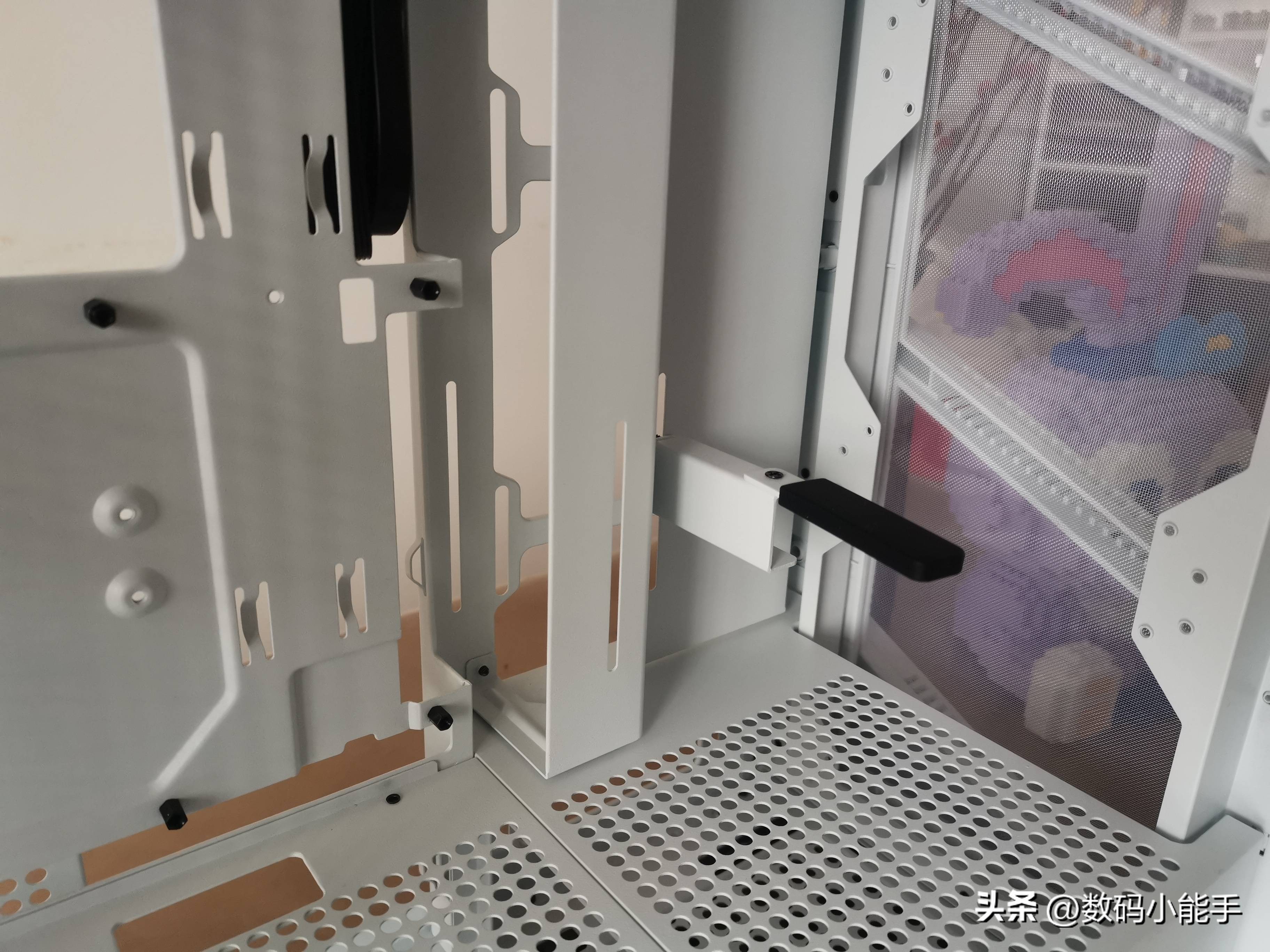 鑫谷昆仑御风机箱怎么样,鑫谷昆仑御风机箱安装展示