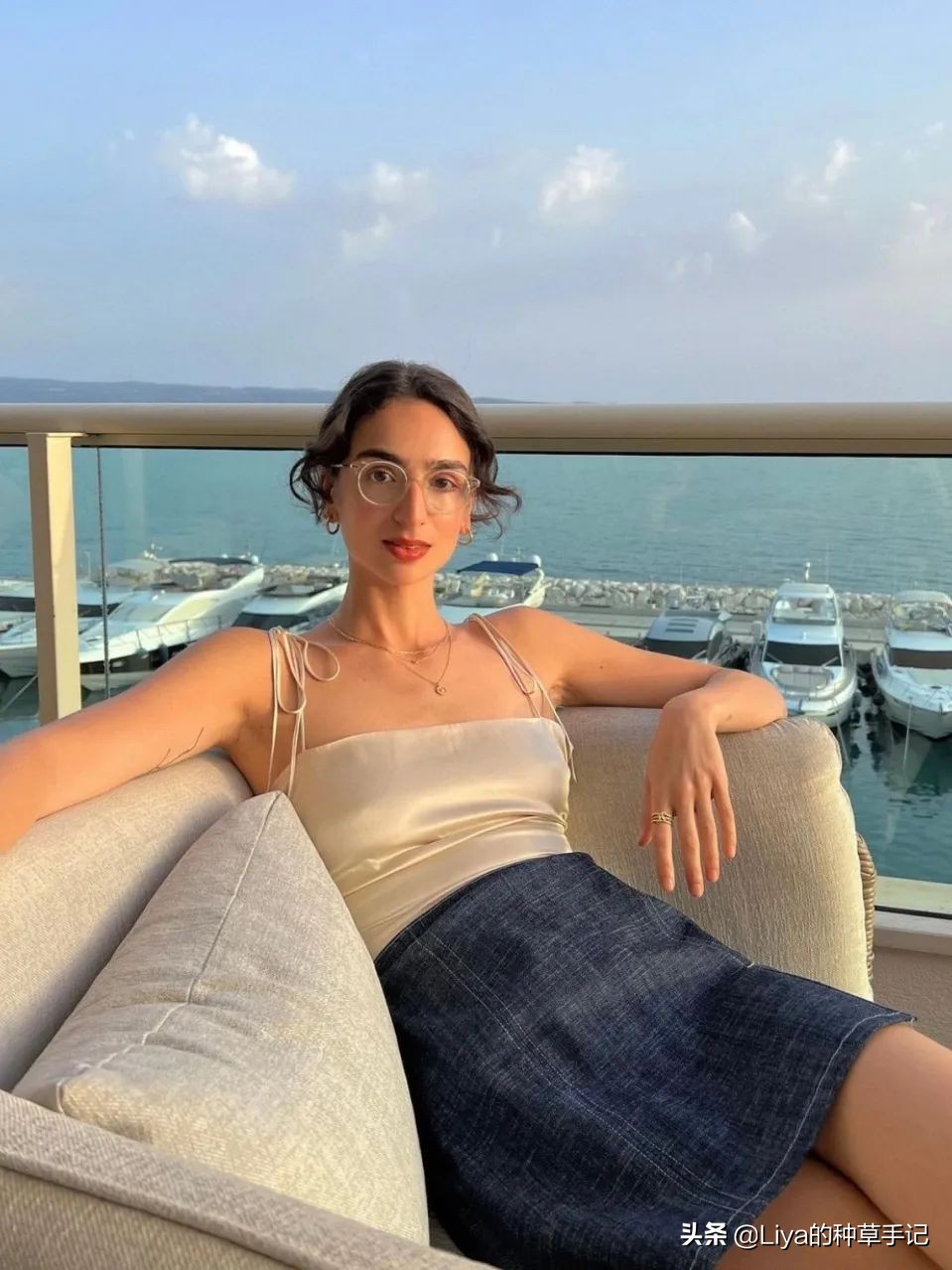 吊带内搭遮副乳遮肉,穿吊带怎么遮肉副乳