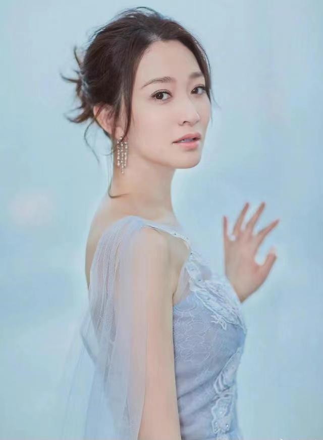 李小冉一句话揭开谢娜真正人品,李小冉和谢娜是什么关系