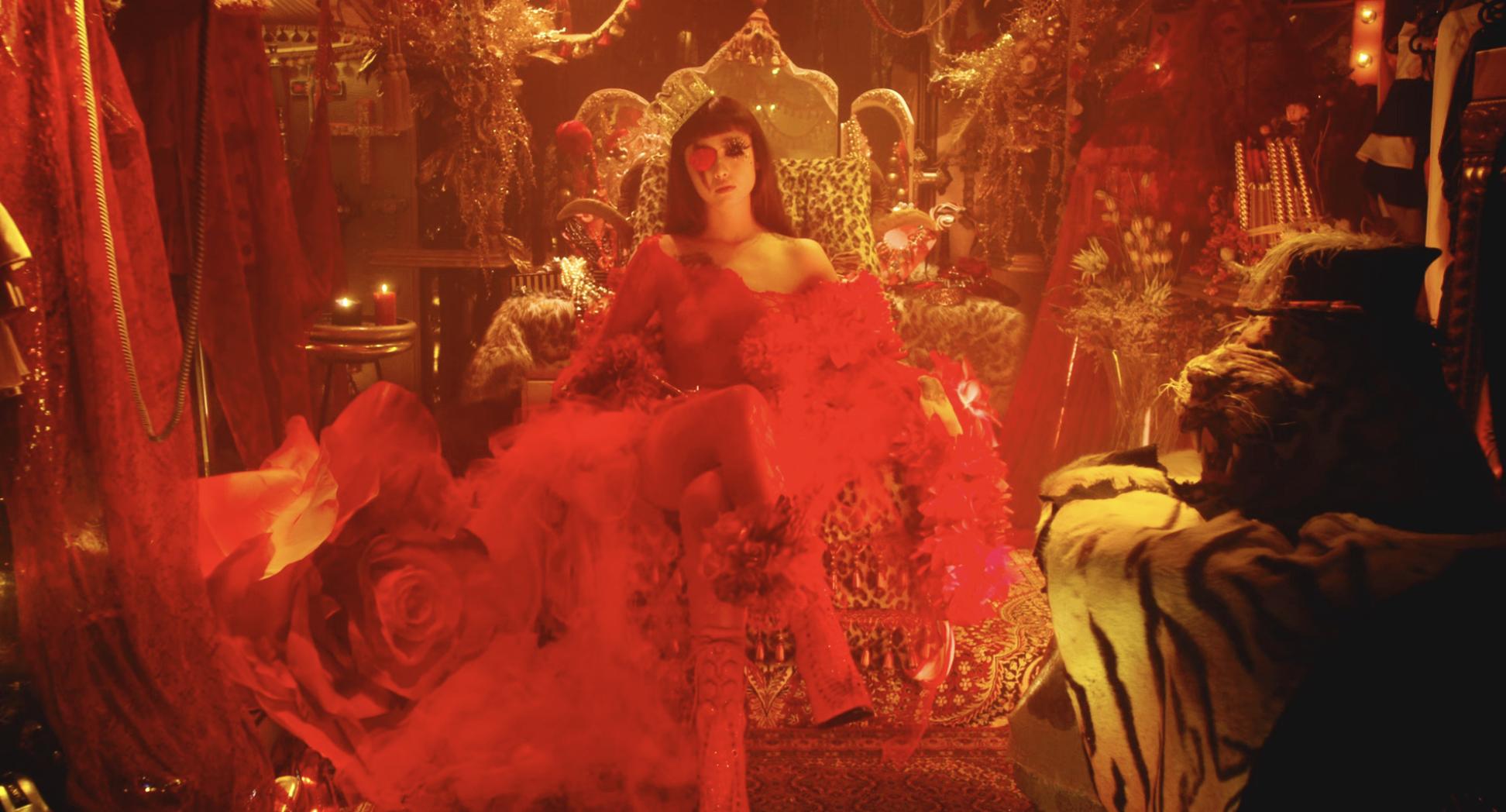 “国民初恋”一脱再脱，日本人的畸形审美，被这片展现得淋漓尽致