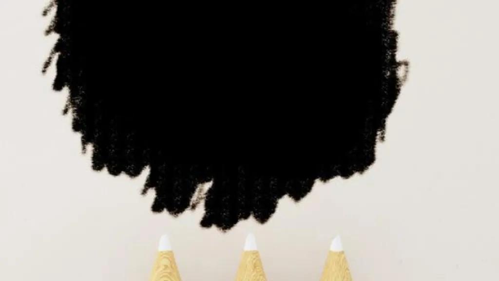 衣服上红墨水渍怎么办,衣服上的墨水可以用漂白剂洗掉吗