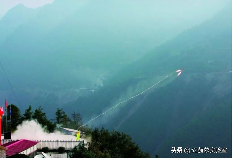 用火箭造桥梁的视频,用火箭造桥视频