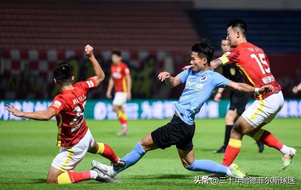 广州队击败辽宁,广州队客战大连剪刀脚