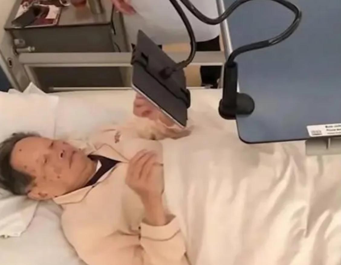 杨振宁住院翁帆一直在医院吗,杨振宁重病后的身边人