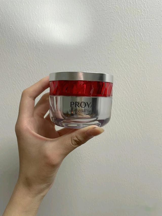 珀莱雅怎么火起来的,扒一扒近期很火的珀莱雅