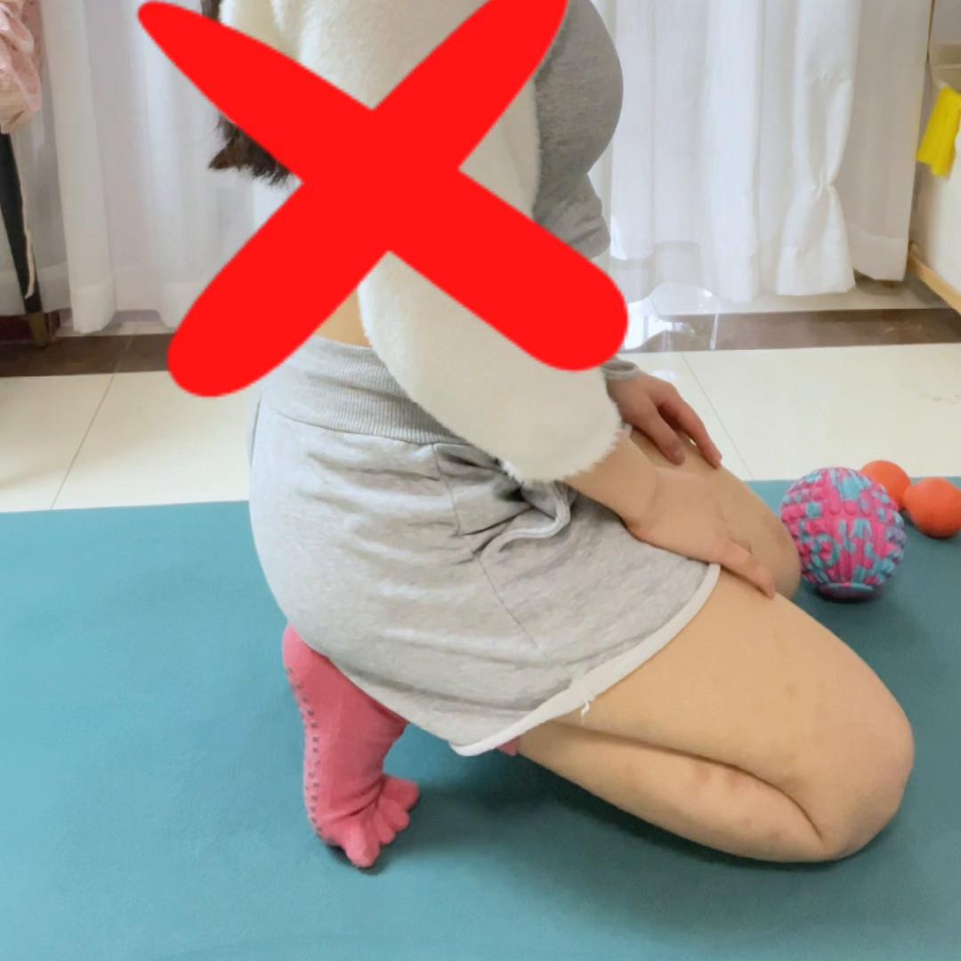 为什么腿本来是直的慢慢变弯了,为什么整个腿型往外侧弯