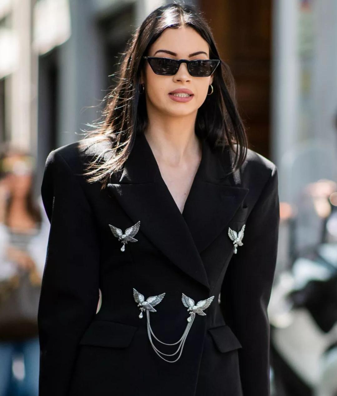 凯特王妃戴的伊丽莎白女王的胸针,伊丽莎白女王的胸针内涵