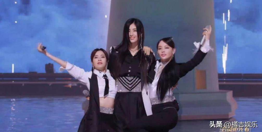 徐怀钰张嘉倪一起跳的舞,徐怀钰张嘉倪赵丽娜完整版