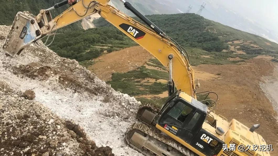 挖掘机师傅换个什么行业好,挖掘机师傅找工作有什么要求