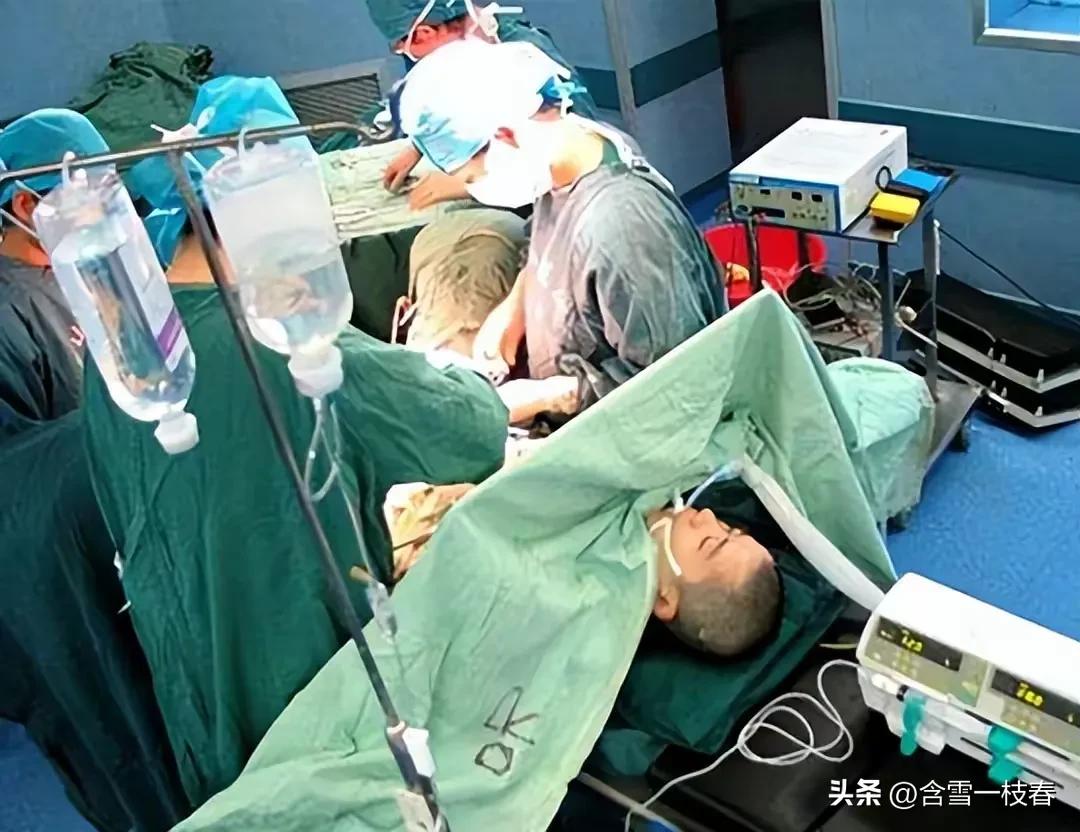 18年过去了，我国首例公开女变男的易性人耿子，现在怎么样了？