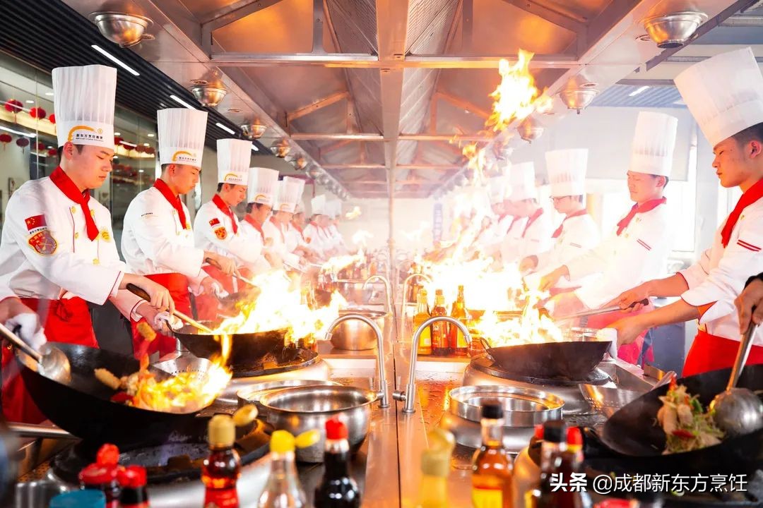 厨师的就业前程好不好,厨师前途是自己开店吗