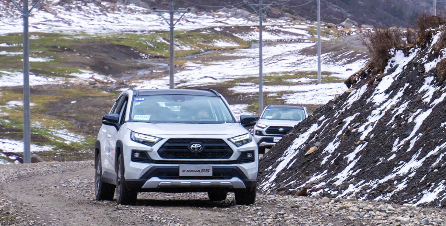 全新rav4荣放用颠覆越级而立,荣放rav4川西表现