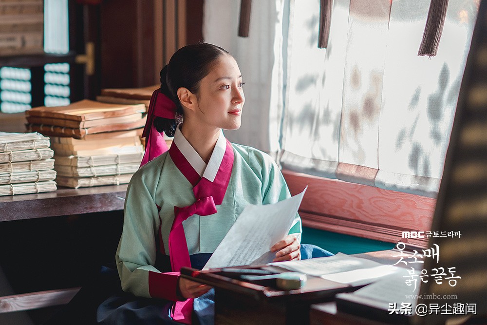 关于不烂尾的电视剧推荐,韩剧衣袖红镶边什么时间更新