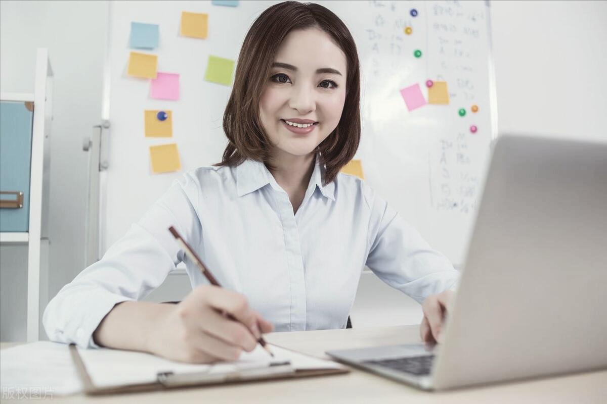 摆糖水地摊一晚能赚300吗,创业在街边卖糖水会赚钱吗