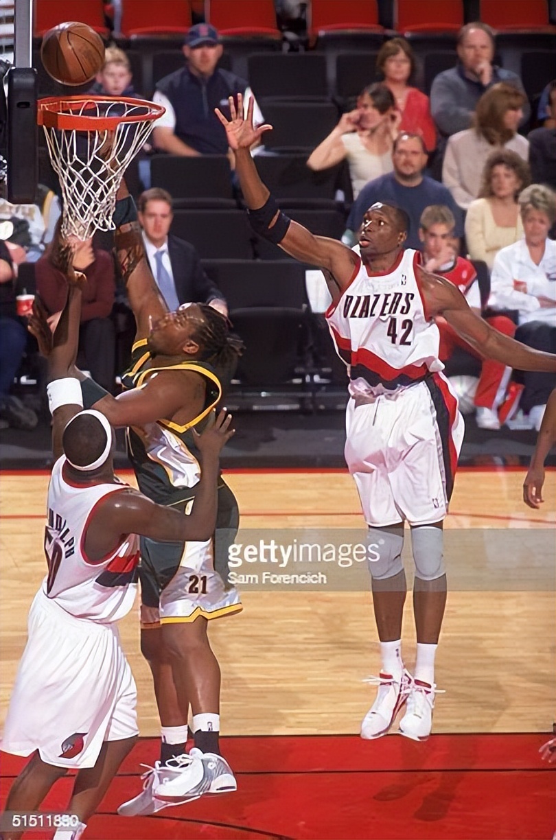 肉盾乔尔：波特兰中锋及格标准线，奥登的老大哥，怒怼巅峰大姚