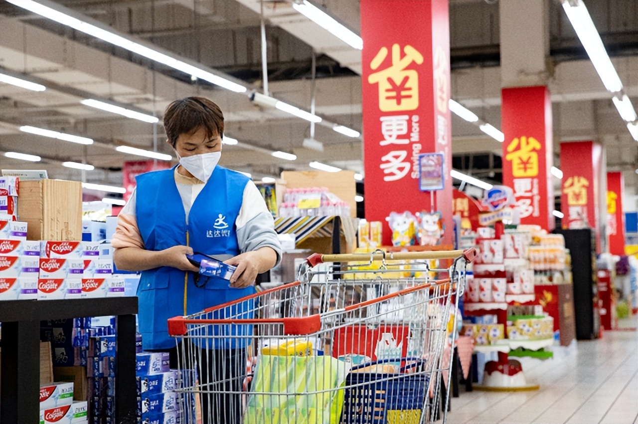 刘强东问鼎中国新零售之王,刘强东进军全球市场