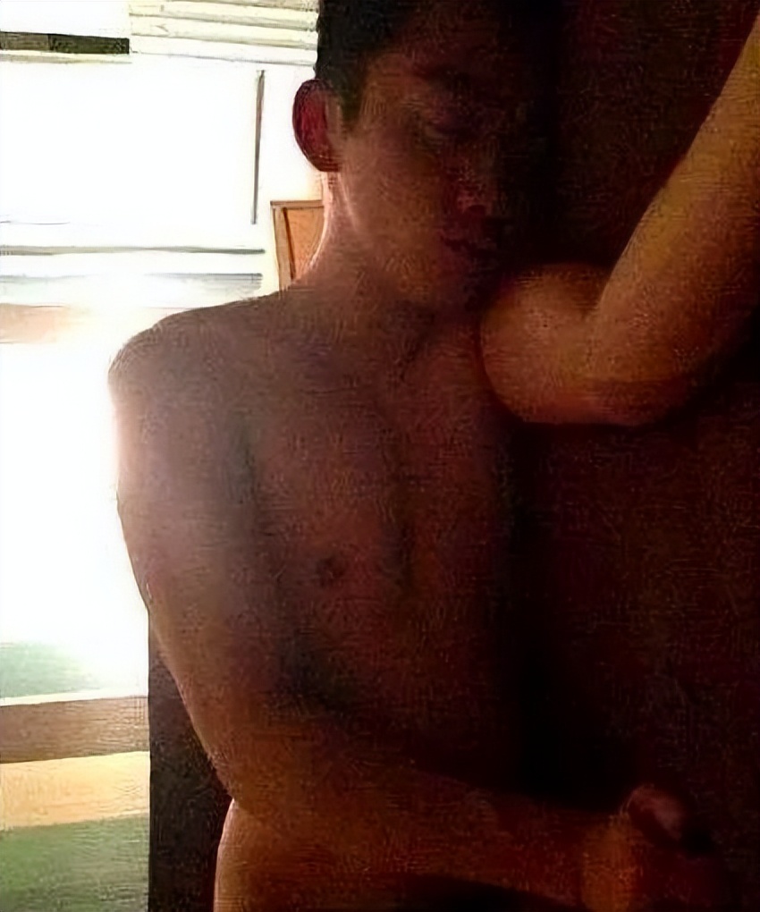 郑恺前任三备胎反击战,郑恺前任3一山更比一山高