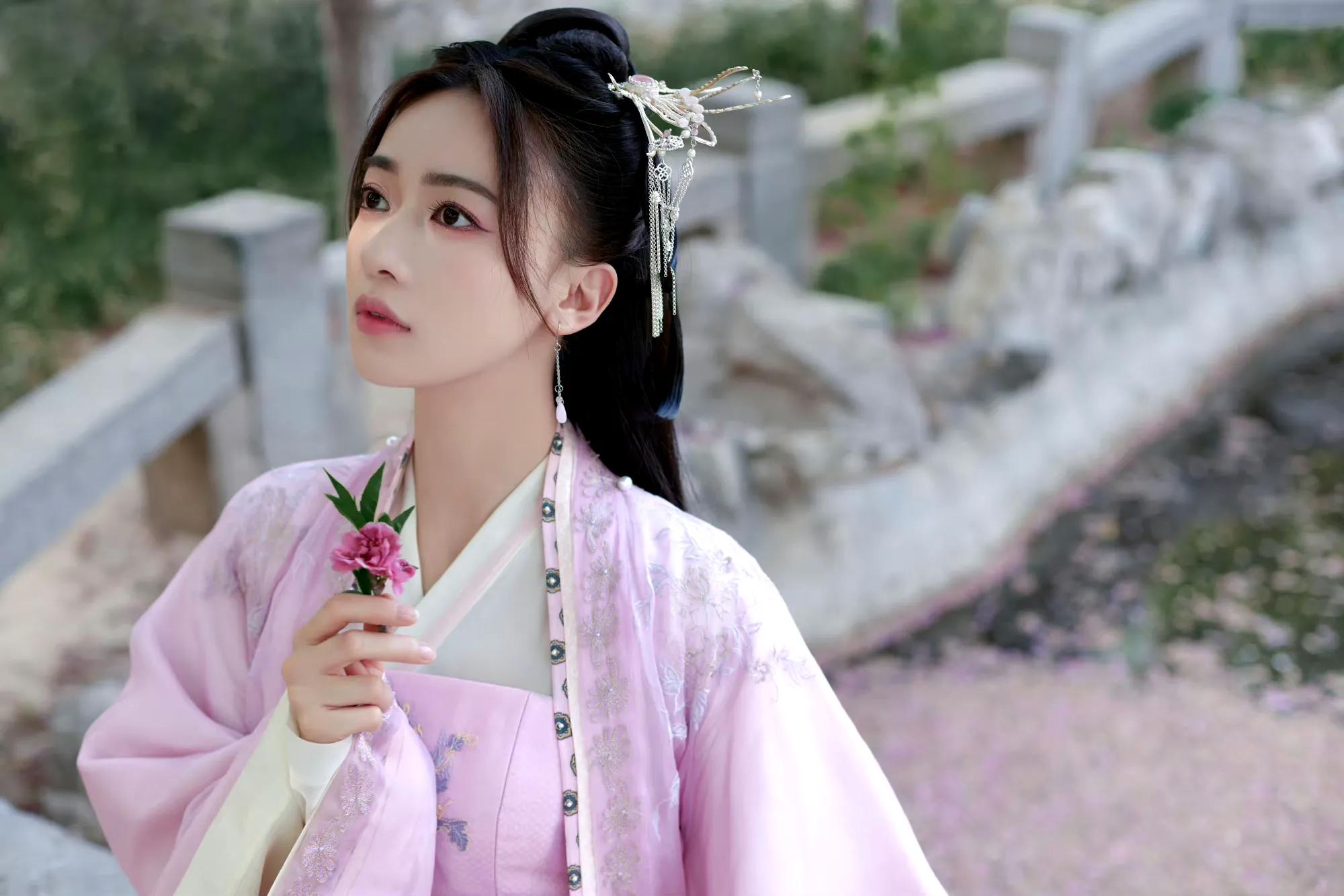 吴谨言汉服开封,吴谨言古装图推荐