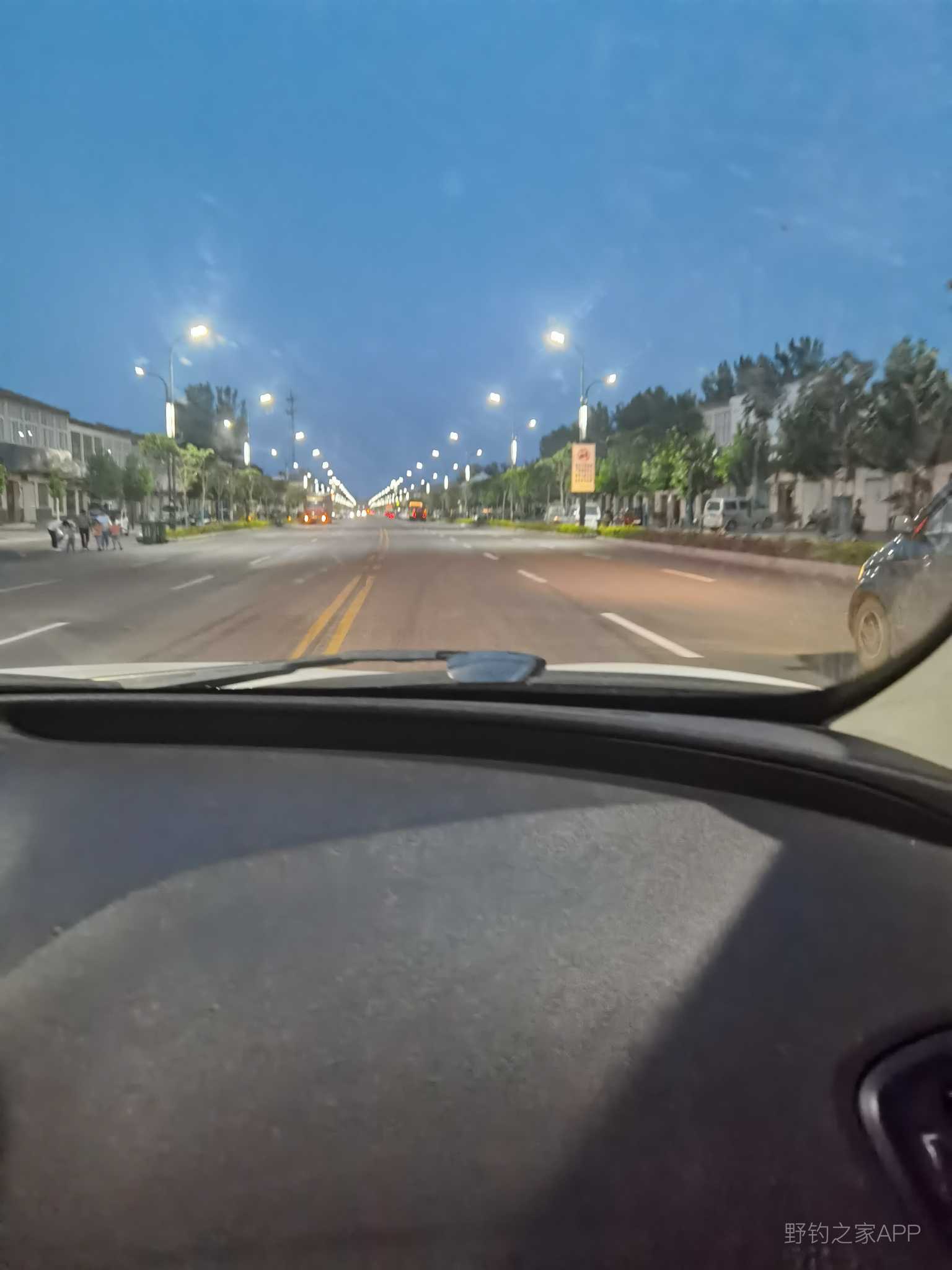 丰涧无功返，鹅宿钓泥鳅