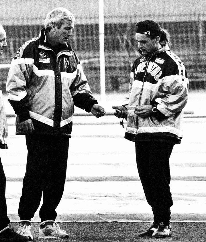 80后球迷心中的球星,老球员巴乔年轻的样子