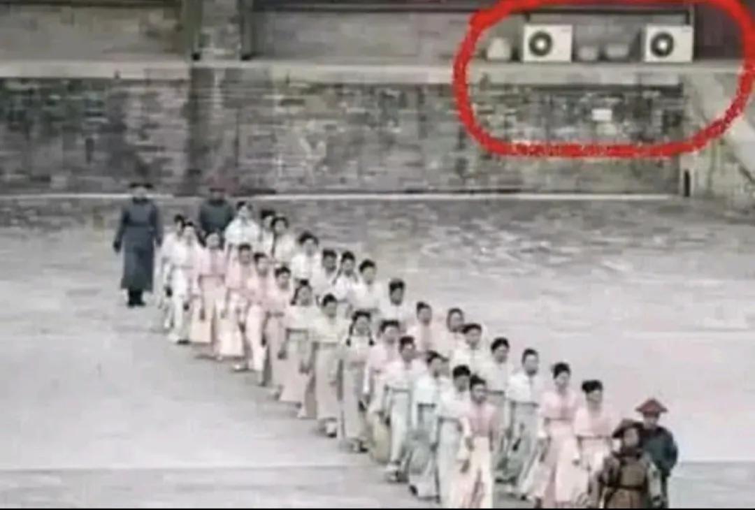 大幂幂穿帮,最尴尬的穿帮镜头凤九的尾巴