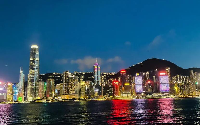 棣欐腐浜虹殑鑹伴毦宀佹湀,棣欐腐浜虹殑杈涢吀鐢熸椿